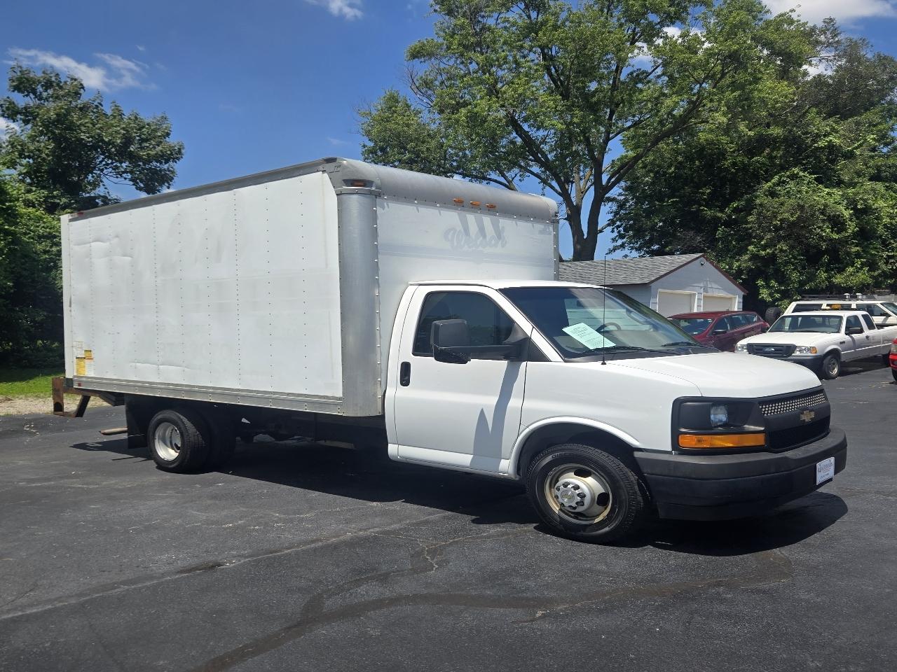 chevrolet express cutaway 2017 1GB3GSCG7H1120045 image chevrolet express cutaway 2017 1GB3GSCG7H1120045 image